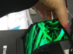 天馬威武！國產OLED柔性屏公開展出