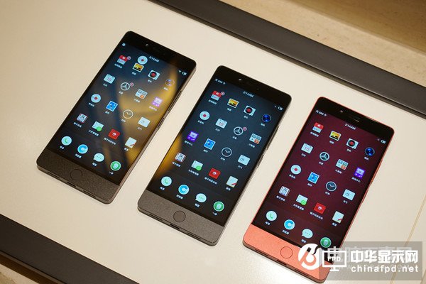 堅(jiān)果Pro和360手機(jī)N5對(duì)比評(píng)測(cè)：哪個(gè)好？Pro/N5誰更值得買？